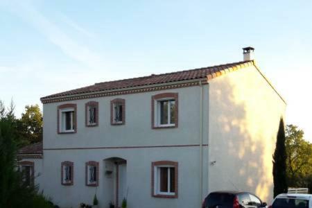 La Maison Familiale Apartment Lagarrigue  Exterior photo